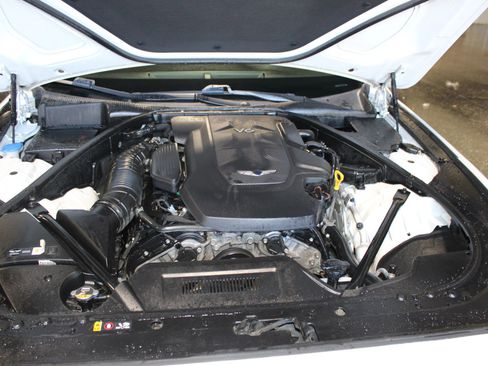 Used 2018 Genesis G80 3.8 image 30