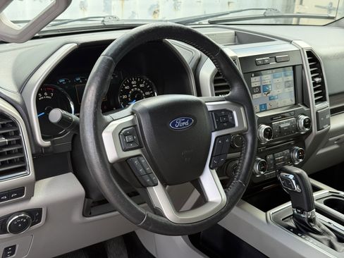 Used 2017 Ford F150 Lariat w/ Equipment Group 502A Luxury AWD/4WD image 21