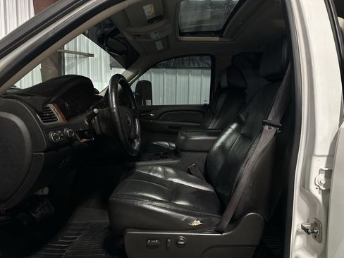 Used 2009 Chevrolet Silverado 3500 LTZ w/ LTZ Plus Package image 32