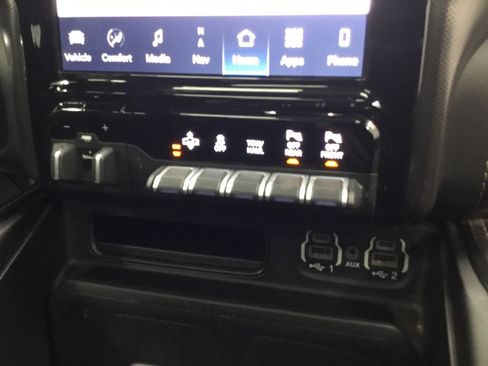 Used 2022 RAM 1500 Limited w/ Body Color Bumper Group AWD/4WD image 27