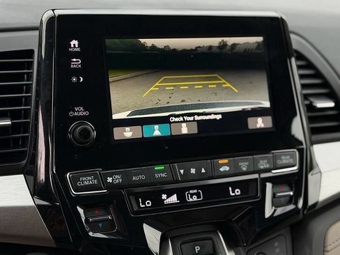 Used 2024 Honda Odyssey EX-L image 17