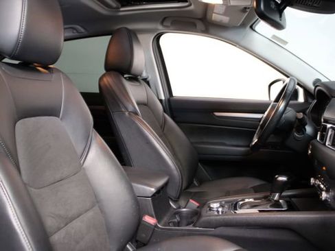 Used 2019 MAZDA CX-5 Touring image 10