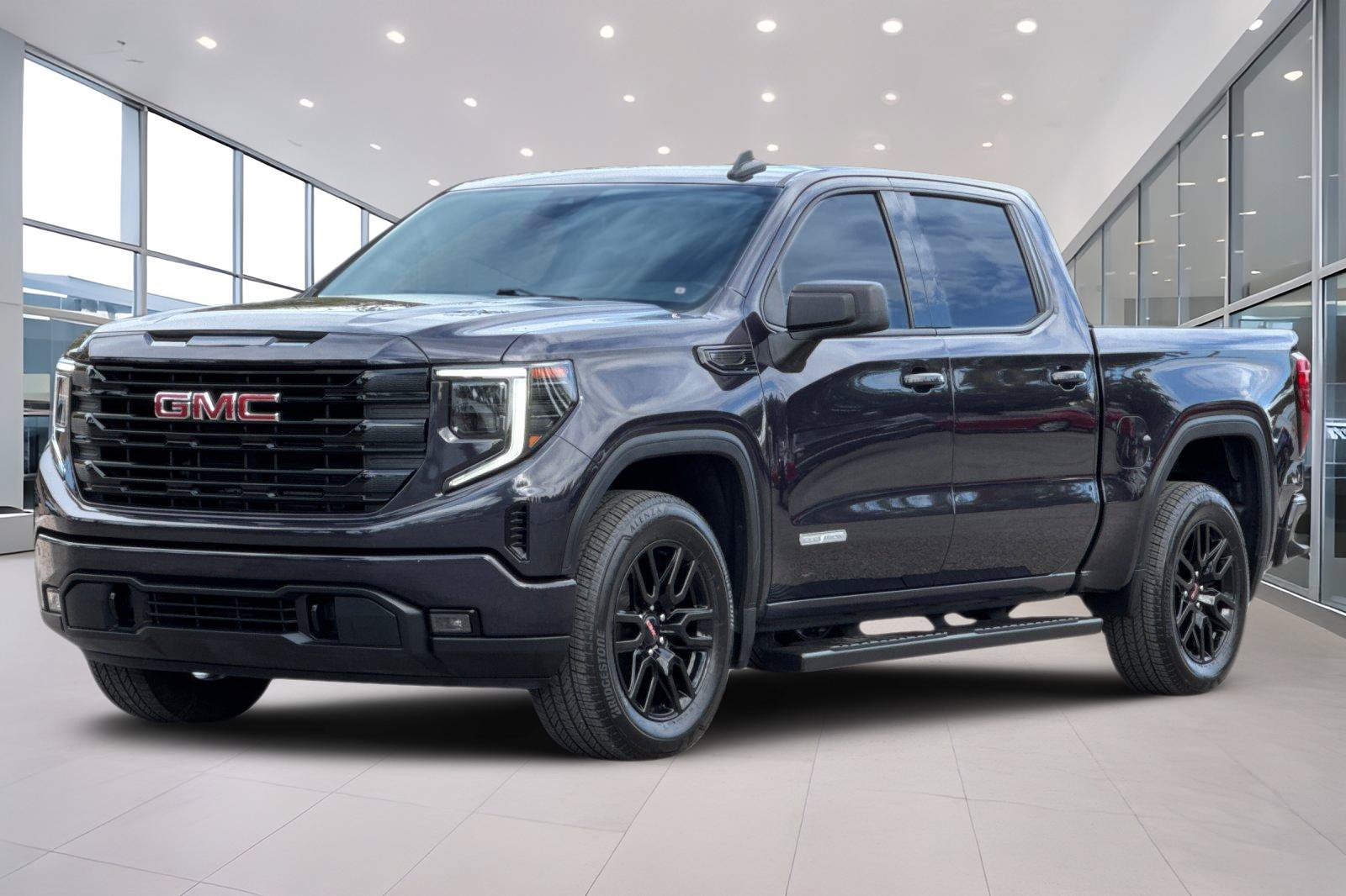 Used 2023 GMC Sierra 1500 Elevation RWD image 8