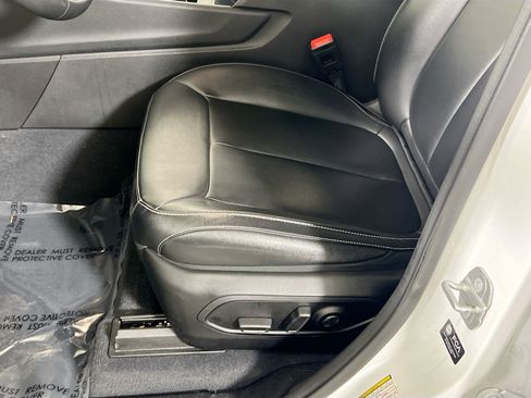 Used 2023 Jeep Grand Cherokee L Limited image 19