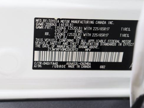 Used 2021 Toyota RAV4 XLE image 41