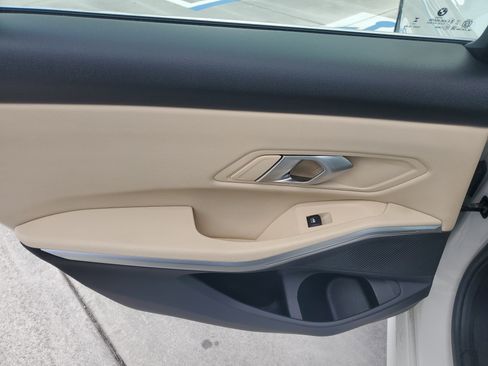 Used 2025 BMW 330i Sedan RWD image 18