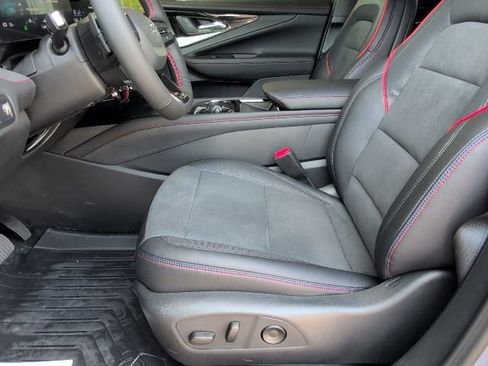 New 2025 Chevrolet Blazer EV RS image 18