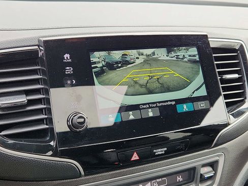 Certified 2022 Honda Passport TrailSport image 17