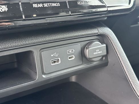 Certified 2025 Honda Pilot EX-L image 25