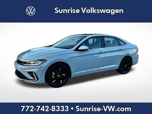 New 2026 Volkswagen Jetta SE image 1