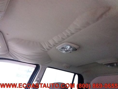 Used 2004 Ford Explorer Sport Trac Adrenalin image 19