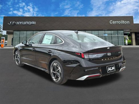 New 2026 Hyundai Sonata SEL FWD image 8