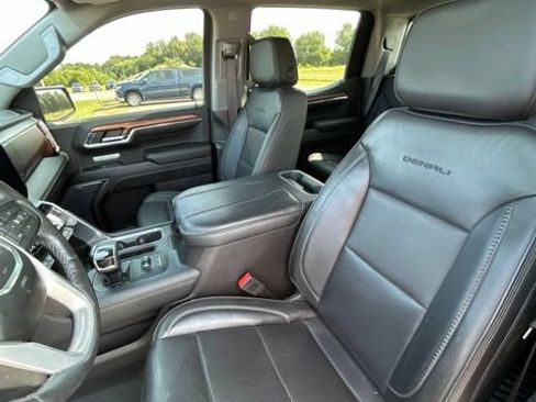 Used 2023 GMC Sierra 1500 Denali w/ Denali Reserve Package AWD/4WD image 10