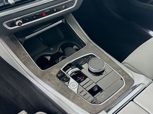 Certified 2024 BMW X5 xDrive40i w/ M Sport Package image 17