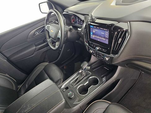 Used 2023 Chevrolet Traverse Premier image 11