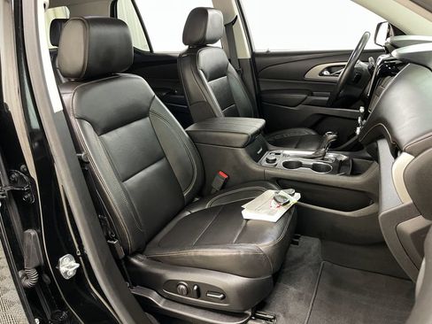 Used 2020 Chevrolet Traverse RS AWD/4WD image 40