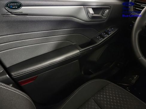 Certified 2023 Ford Escape Active AWD/4WD image 31