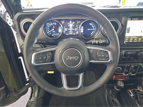 Used 2023 Jeep Wrangler Unlimited Rubicon 4xe AWD/4WD image 2