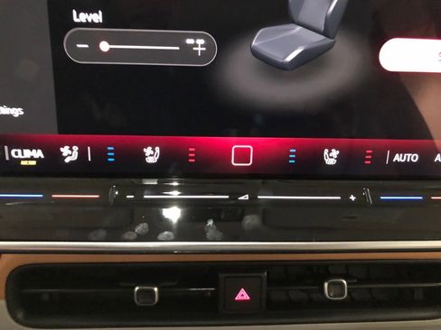 New 2025 Volkswagen ID. Buzz Pro S Plus image 31