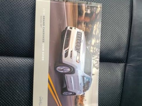 Used 2018 Jeep Grand Cherokee Overland AWD/4WD image 24