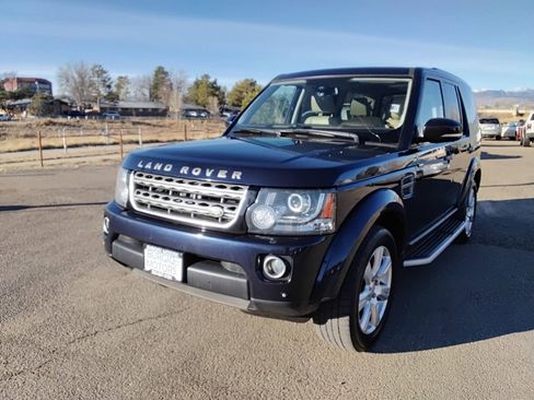 Used 2016 Land Rover LR4 HSE image 1
