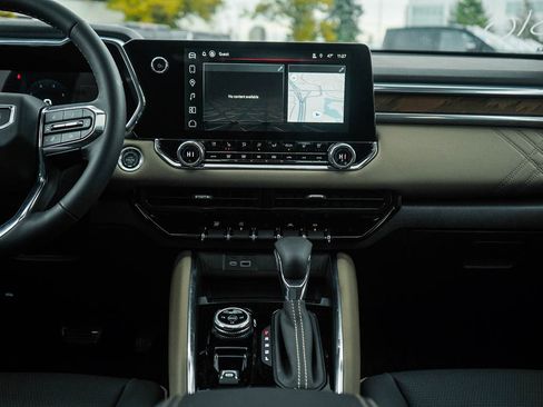 New 2026 GMC Canyon Denali image 15