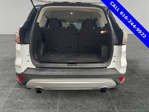 Used 2018 Ford Escape SE image 14