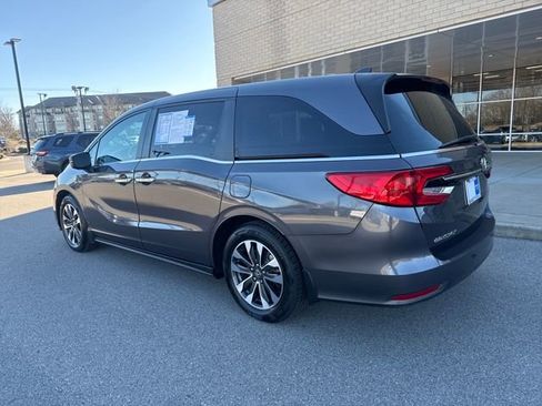 Certified 2024 Honda Odyssey EX-L image 2