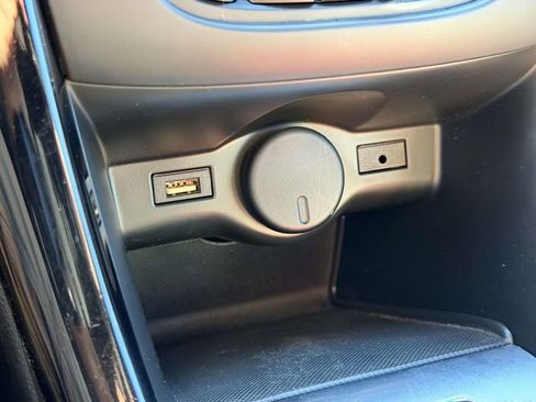 Used 2017 Buick Cascada Premium image 23