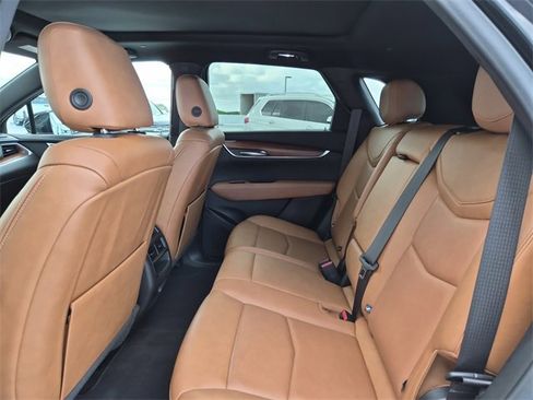 Used 2022 Cadillac XT5 Premium Luxury w/ Technology Package image 22