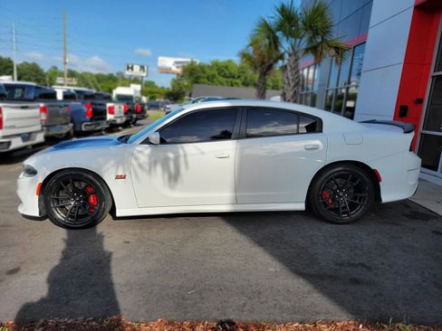 Used 2021 Dodge Charger Scat Pack w/ Dynamics Package RWD image 7