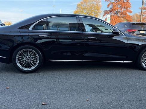 Used 2023 Mercedes-Benz S 580 4MATIC Sedan w/ Warmth & Comfort Package image 7