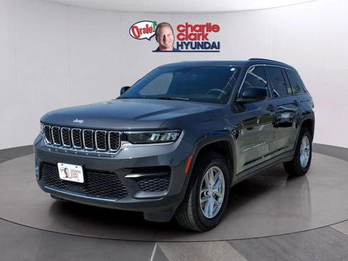 Used 2025 Jeep Grand Cherokee Laredo X image 1