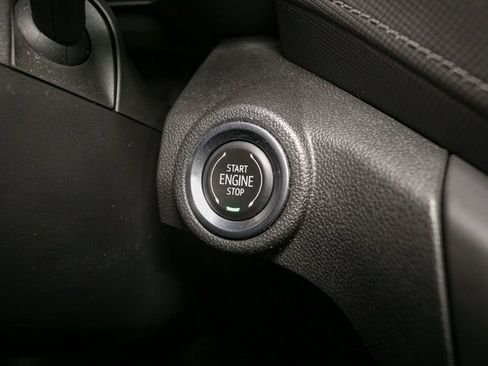 Used 2021 Chevrolet TrailBlazer LT w/ Convenience Package image 28