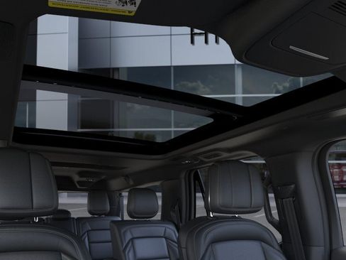 New 2026 Lincoln Navigator L Reserve AWD/4WD image 22