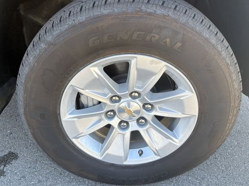 Used 2025 Chevrolet Silverado 1500 LT image 49