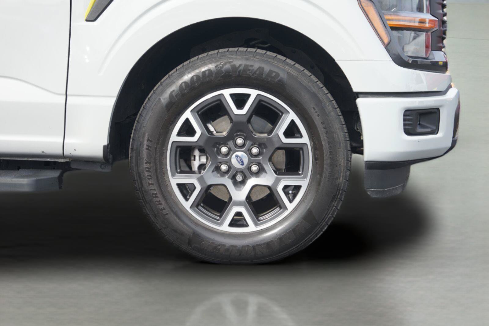 Used 2024 Ford F150 STX RWD image 4