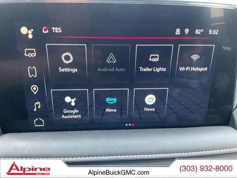 Certified 2024 GMC Yukon SLT w/ SLT Premium Package AWD/4WD image 17