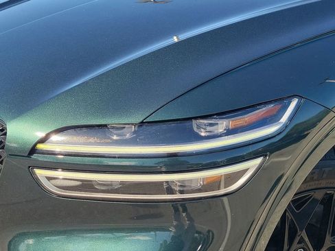 Used 2022 Genesis GV70 2.5T w/ Advanced Package image 16