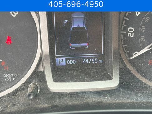 Used 2018 Toyota Tacoma Limited RWD image 20