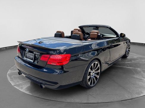 Used 2012 BMW 335i Convertible RWD image 28
