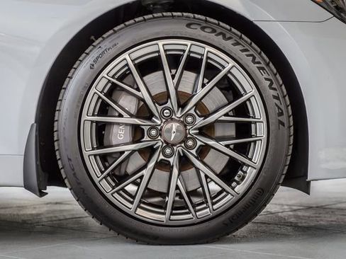 Used 2018 Genesis G80 3.3T Sport image 16