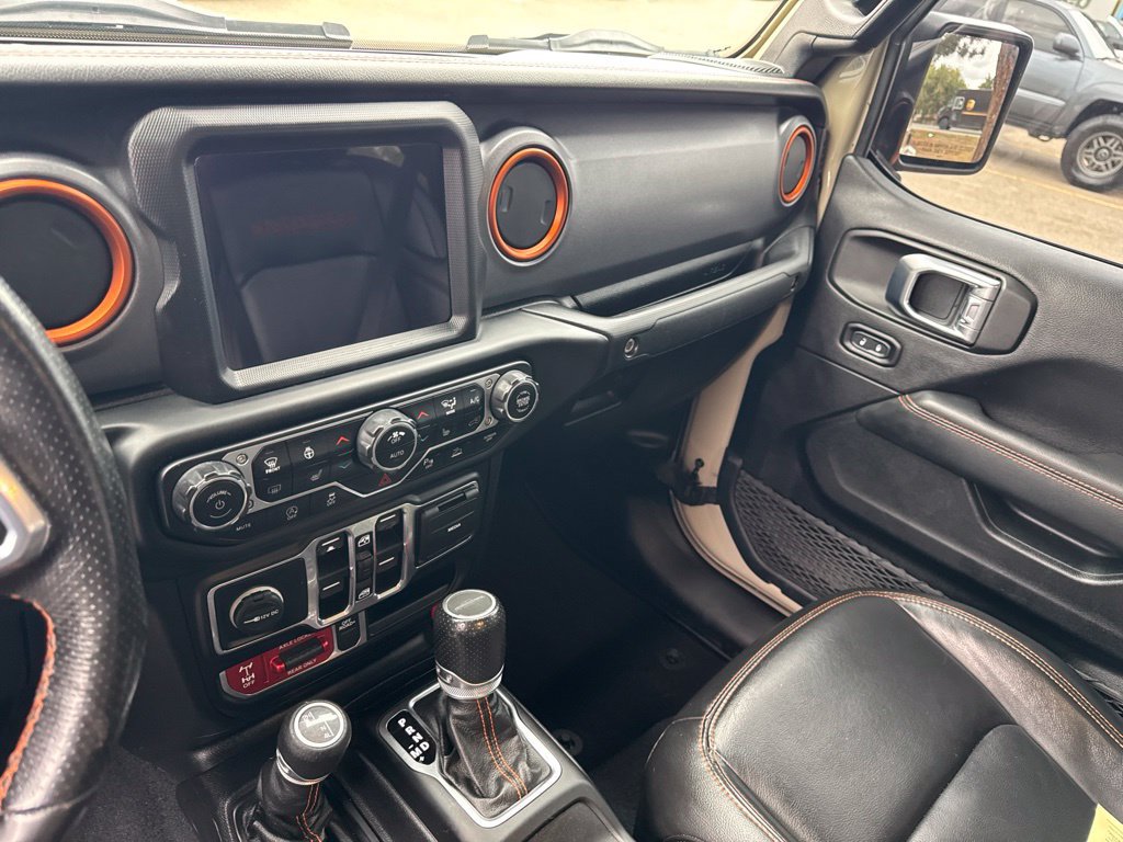 Used 2020 Jeep Gladiator Mojave AWD/4WD image 14