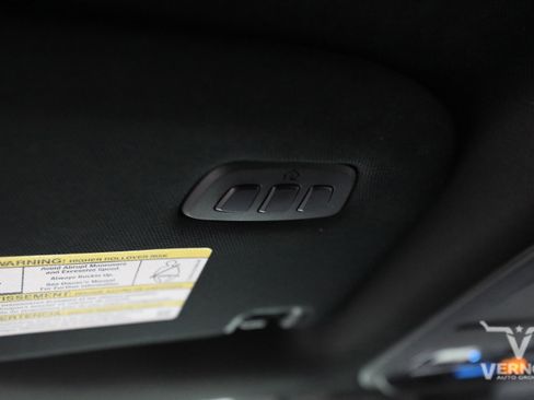 Certified 2023 Ford F150 Platinum w/ Equipment Group 701A High image 28