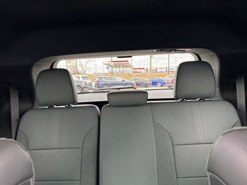 New 2026 GMC Acadia AT4 w/ Luxury Package image 32