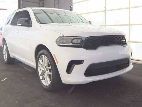 Used 2024 Dodge Durango GT AWD/4WD image 2