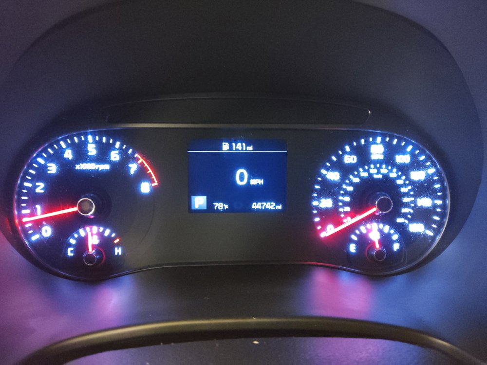 Used 2020 Kia Soul LX FWD image 23