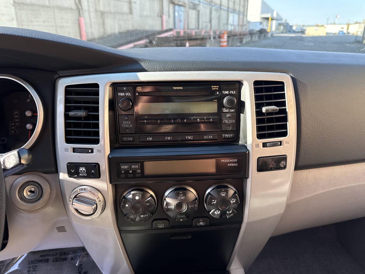 Used 2007 Toyota 4Runner SR5 AWD/4WD image 27