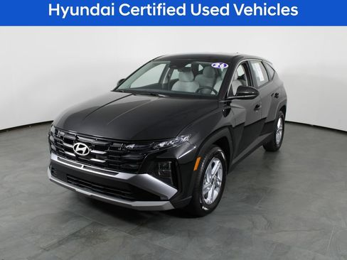 Certified 2026 Hyundai Tucson SE FWD image 2