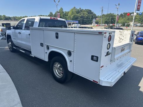 Used 2016 Chevrolet Silverado 3500 W/T w/ WT Convenience Package AWD/4WD image 6